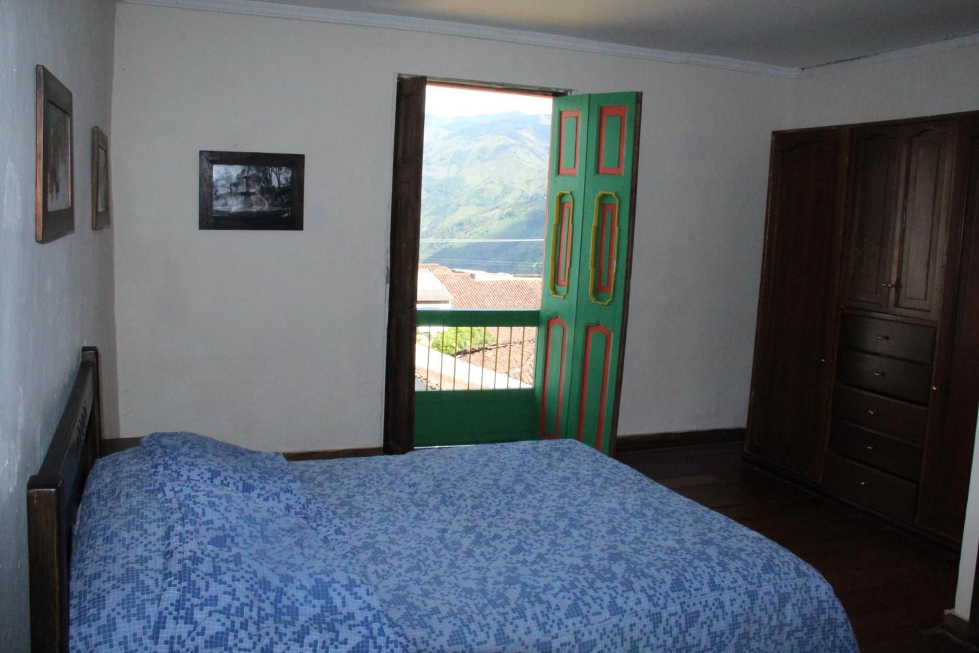 Hotel Colonial - Salamina Caldas Szoba fotó
