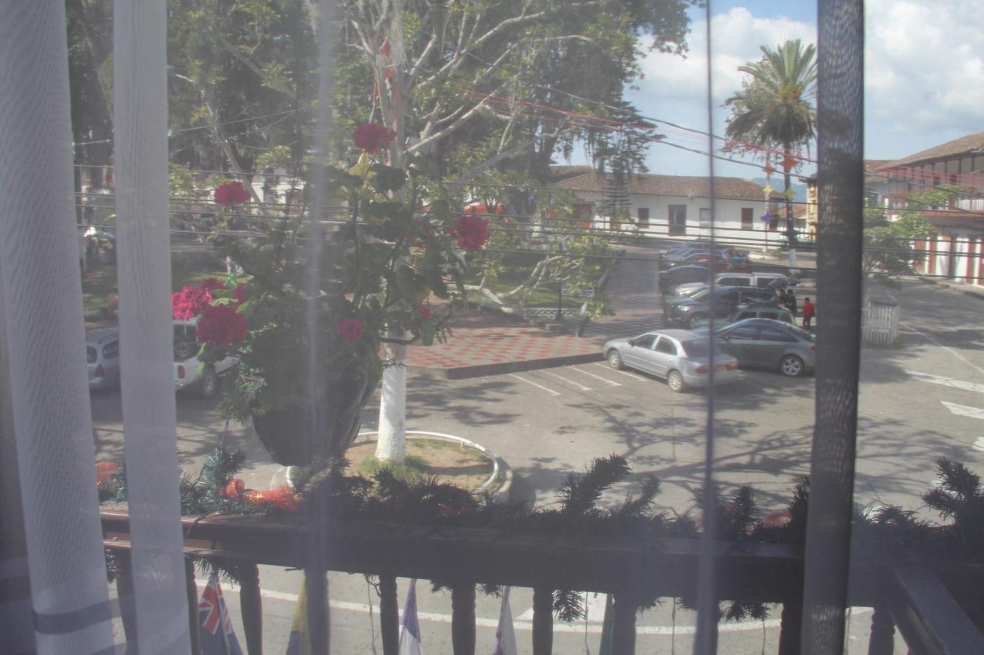 Hotel Colonial - Salamina Caldas Szoba fotó